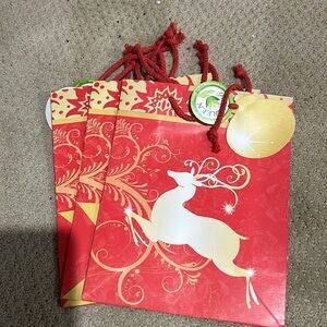 3 Reindeer Holiday Christmas Gift Bags & Tags